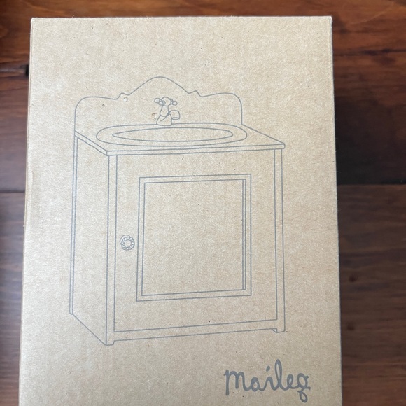 Maileg Miniature Dollhouse Sink - Picture 12 of 13